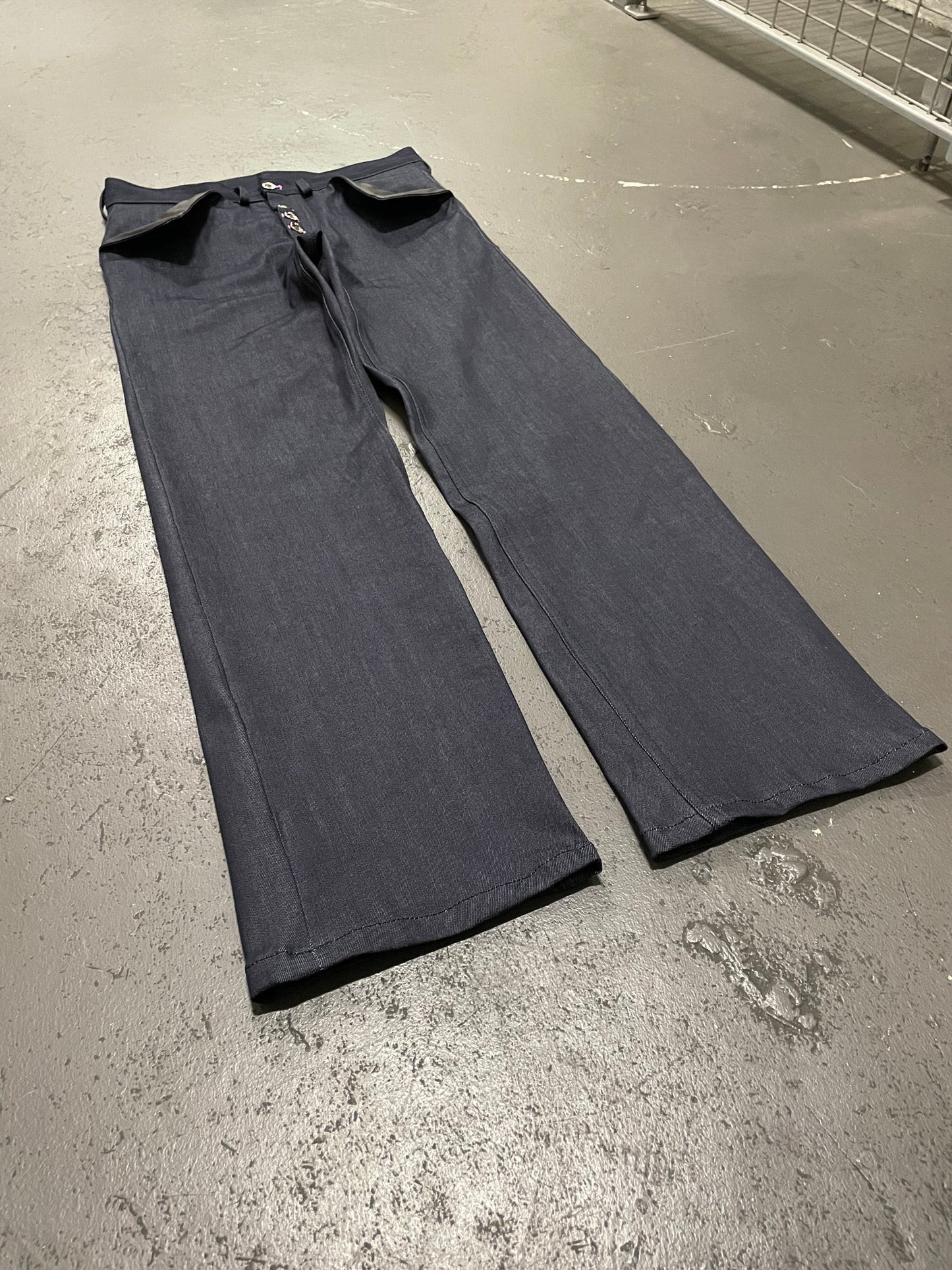 ‘ANN DA-MULE-EARSTER’ DENIM