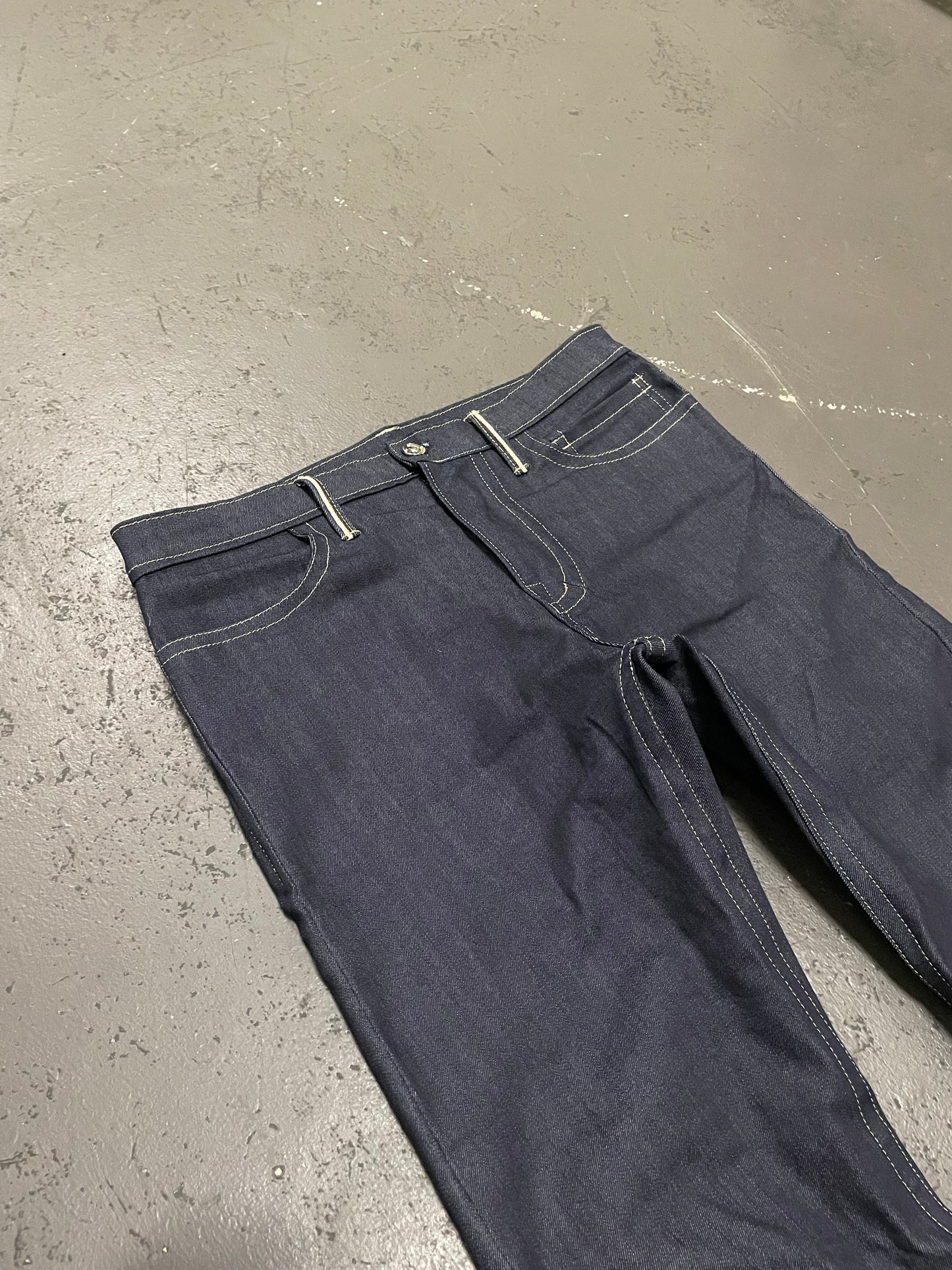 ‘GIRLFRIEND JEANS’ LOWRISE DENIM