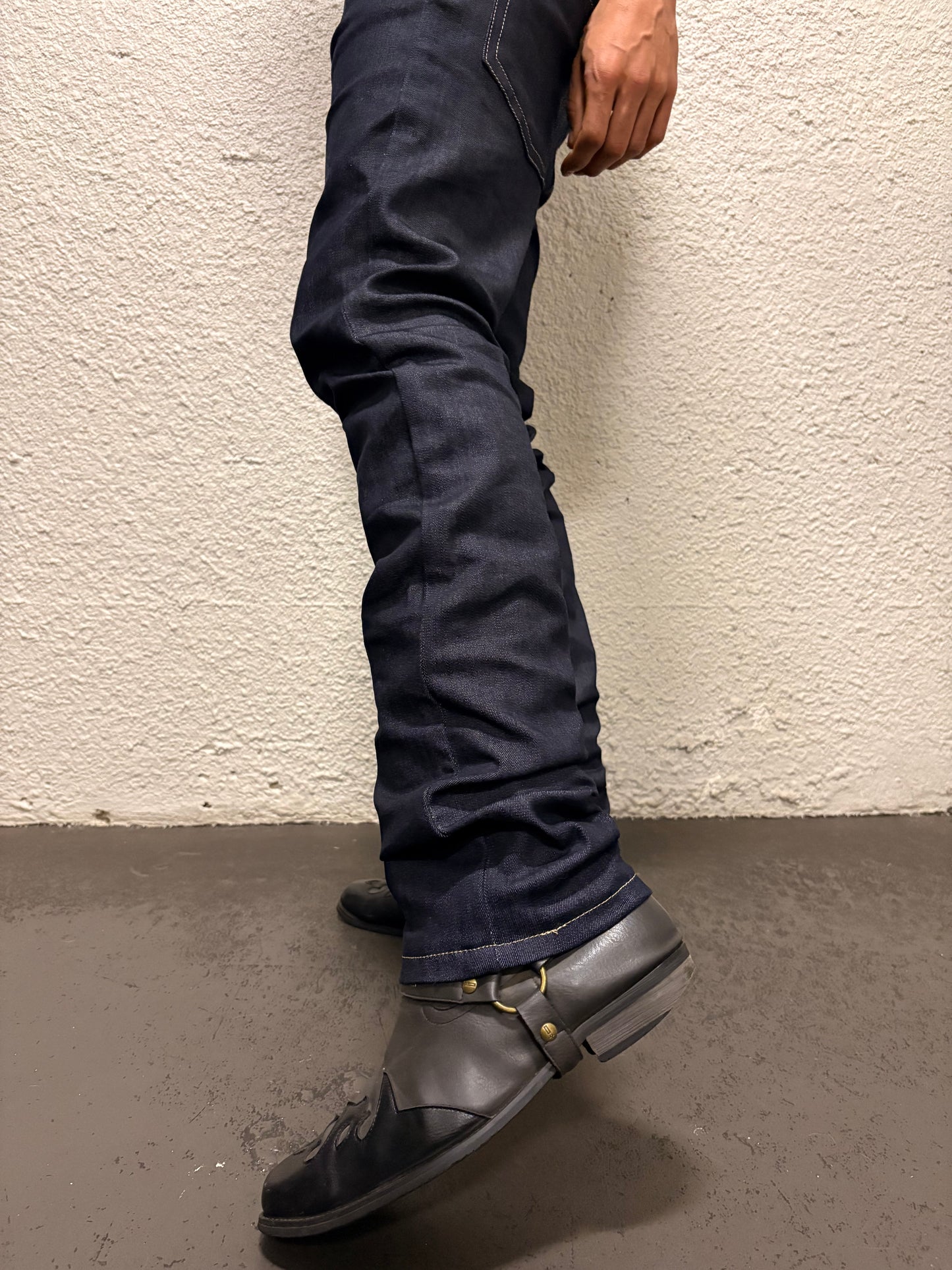 ‘GIRLFRIEND JEANS’ LOWRISE DENIM