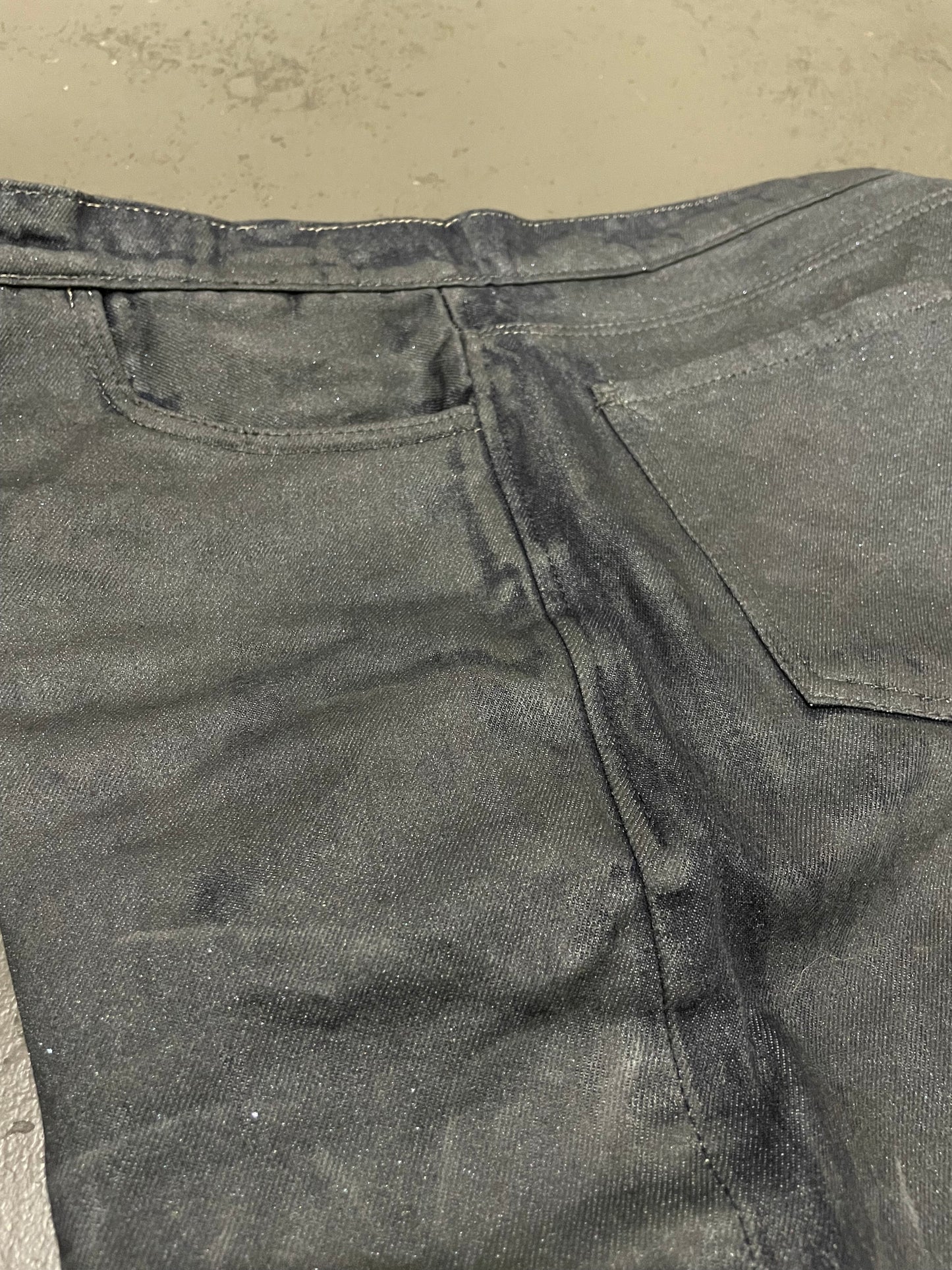 ‘NOAH’ CUT DENIM