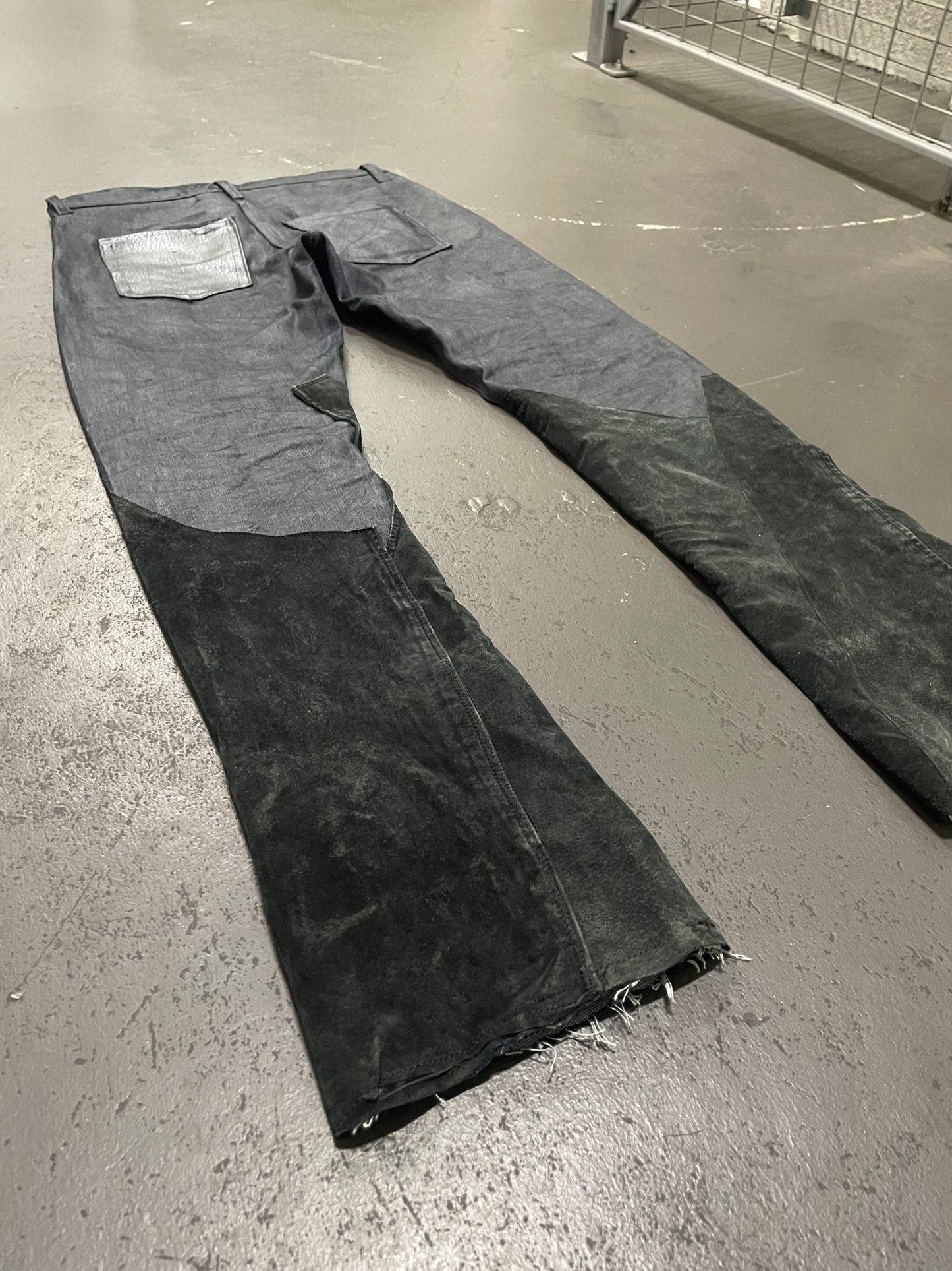 ‘ORION’ CUT DENIM